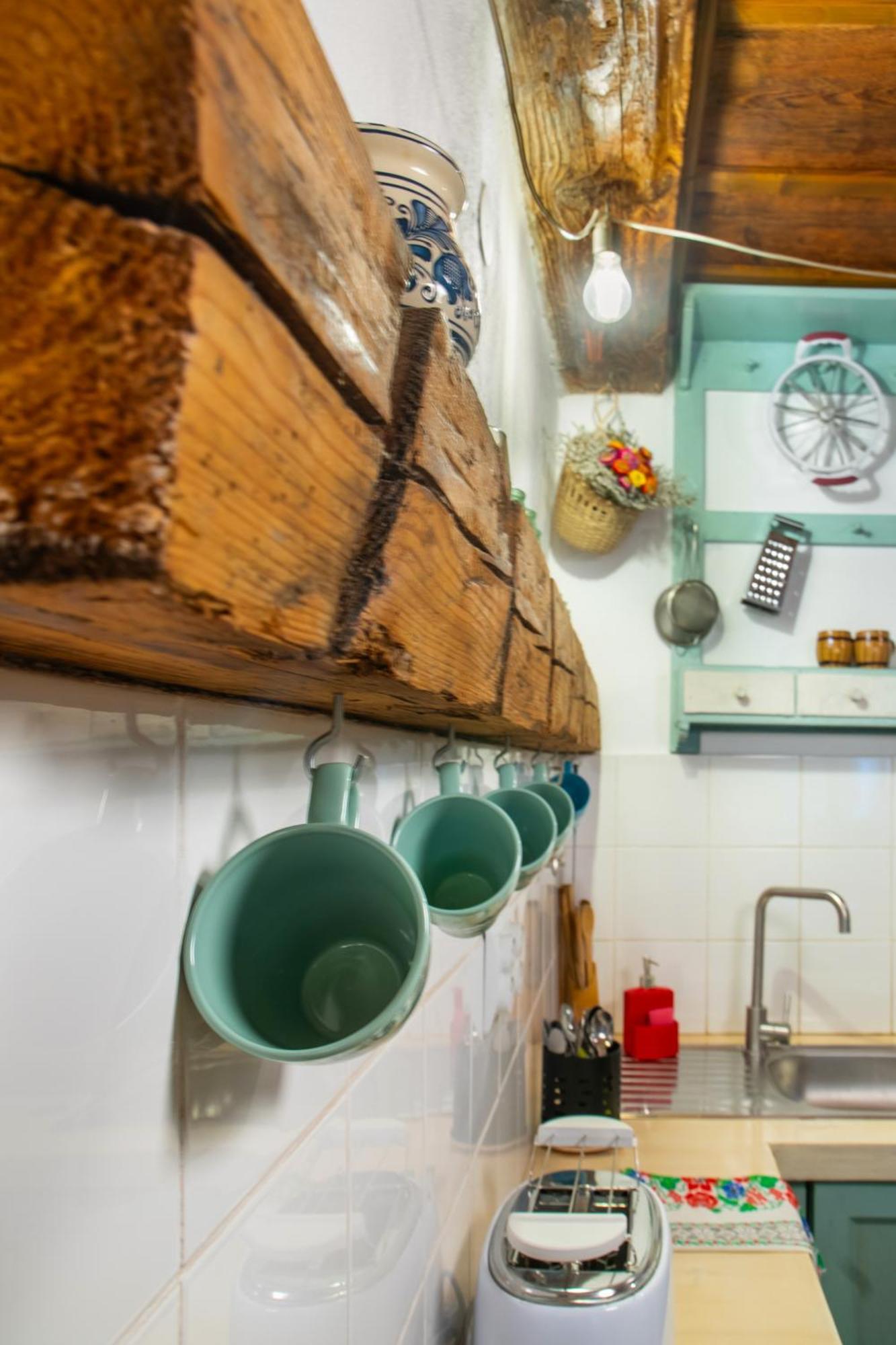 Bike House - 250-Year-Old Restored House In A Quiet Area Brasov Ngoại thất bức ảnh